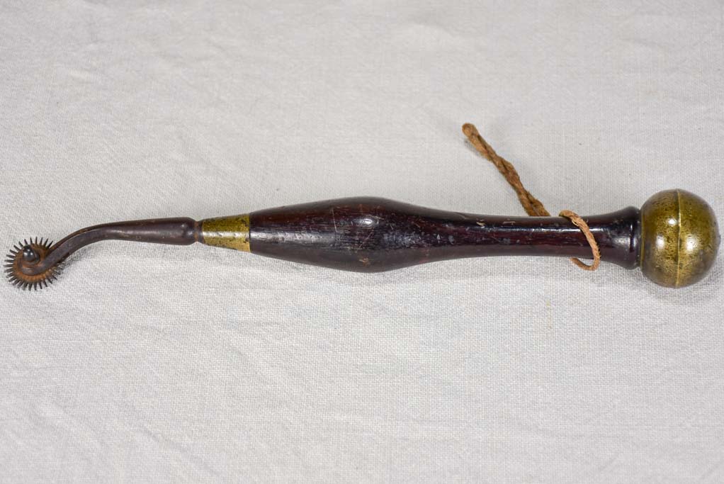 Early 19th century leather worker's pricking wheel