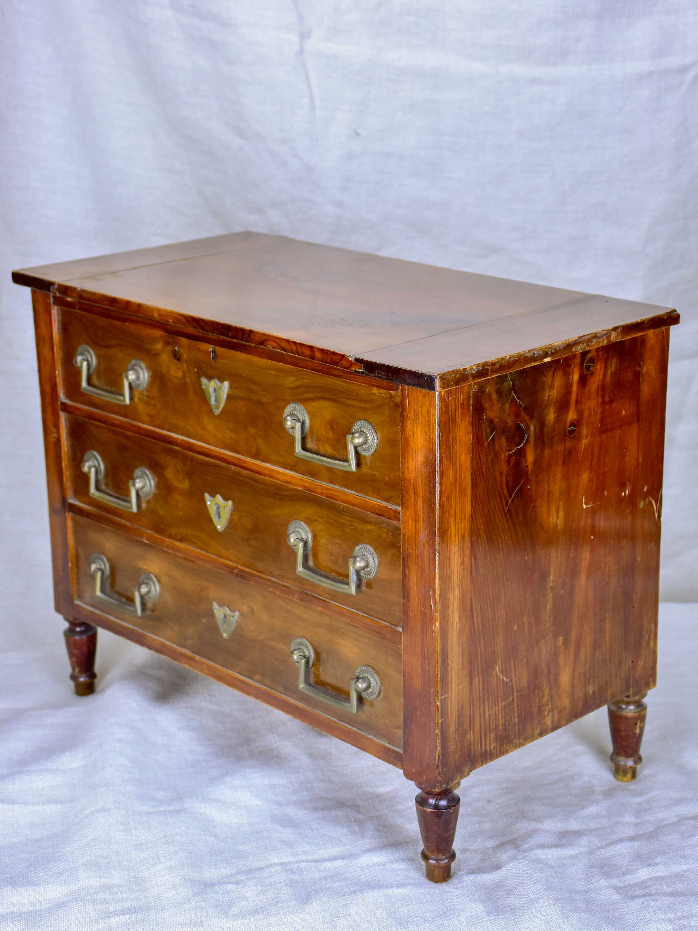 Antique French miniature commode de maîtrise