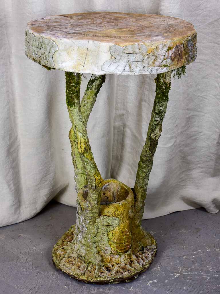 Faux bois garden table with planter
