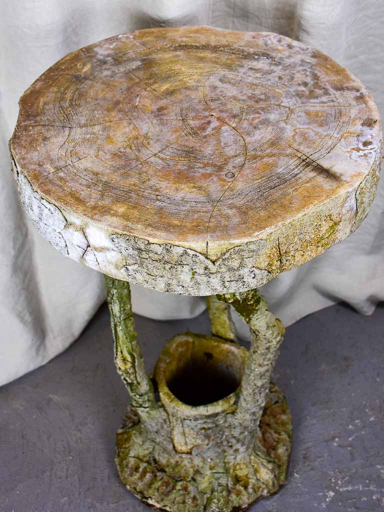 Faux bois garden table with planter