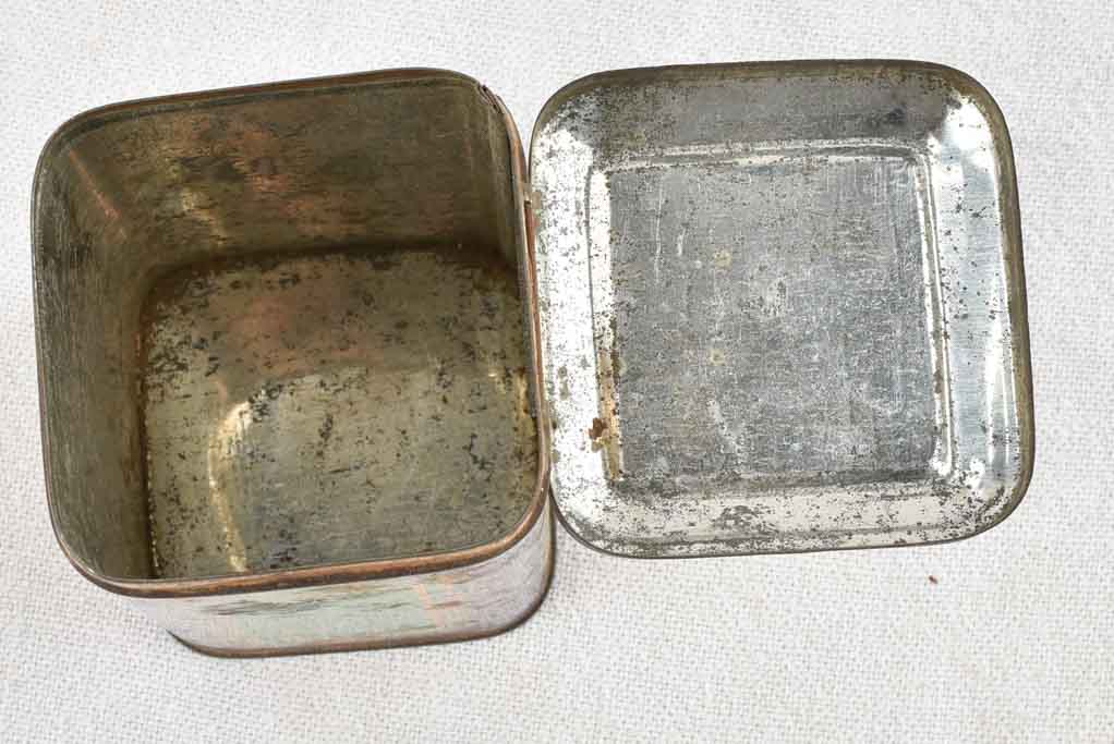 Small 1930's container for storing cocoa - Cacao Casino 5"