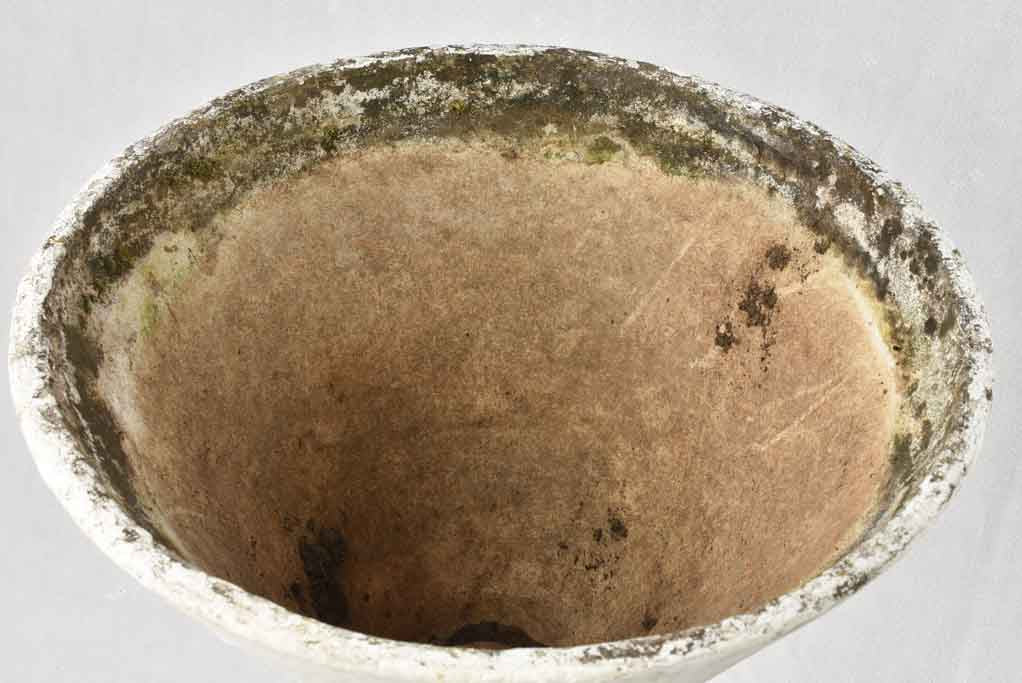 Pair of Willy Guhl diabolo garden planters 25¼"