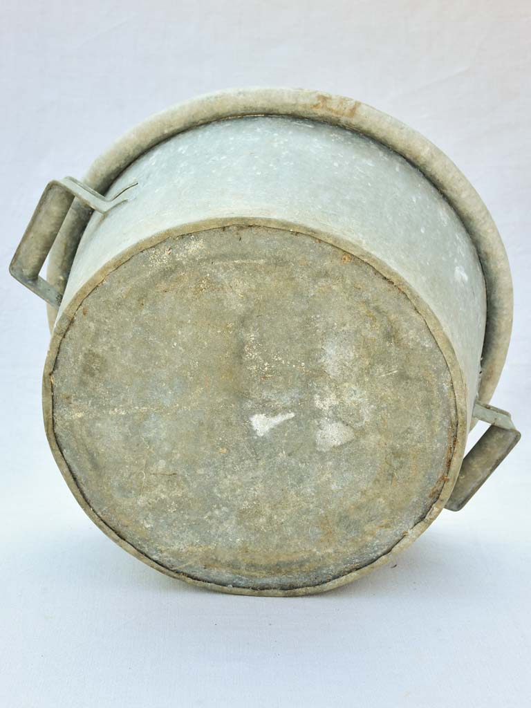 Very large zinc basin with two handles 23¾"