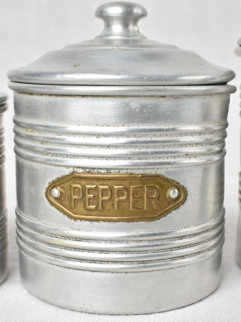 Set of 5 vintage kitchen canisters 6¾"