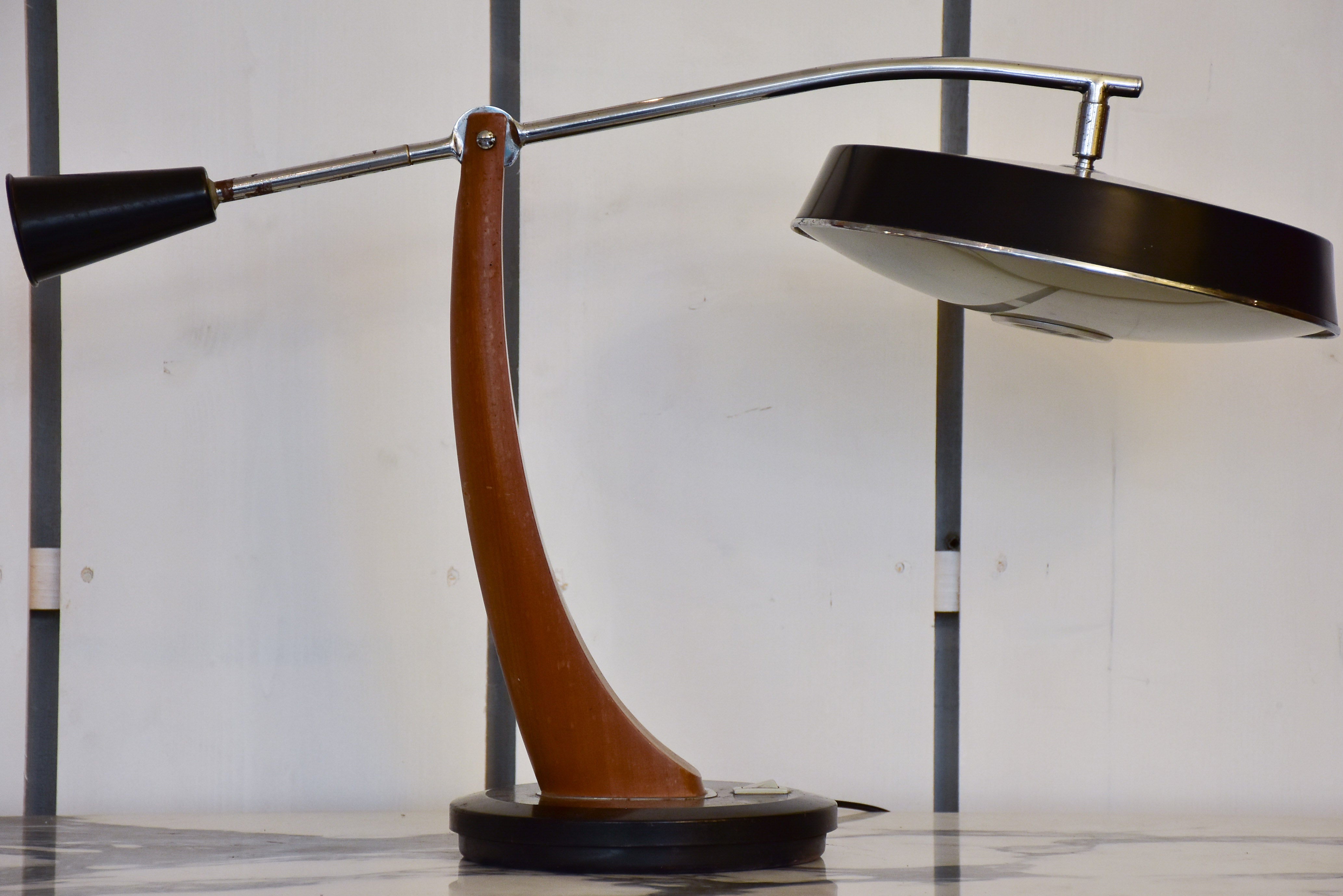 Mid century Fase table lamp - President Model