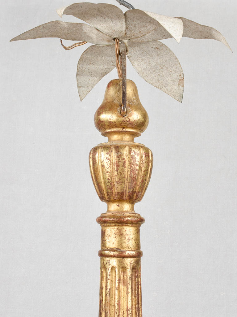 Vintage blossom tole chandelier with 8 arms 31½" x 27½"