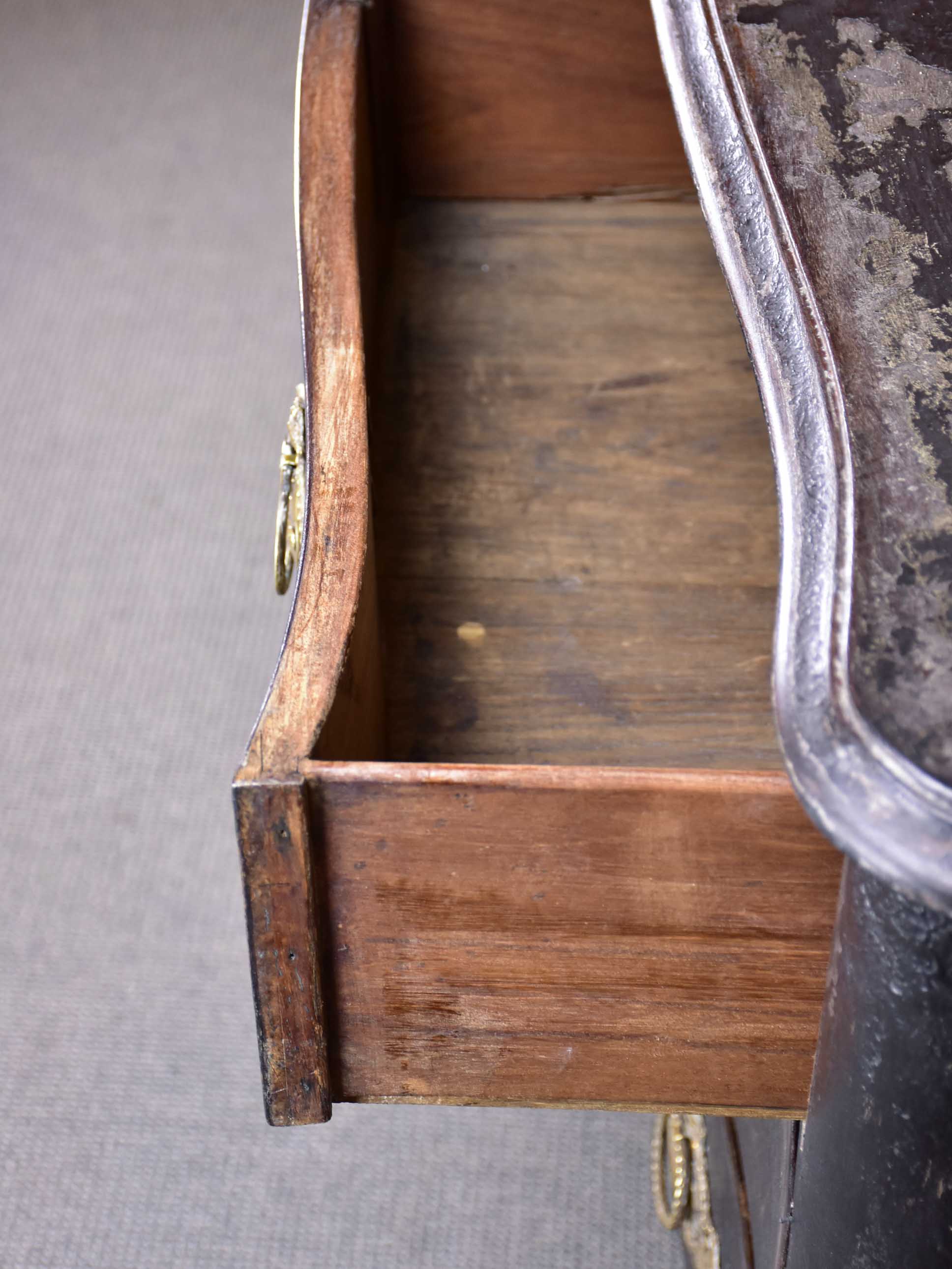 Late 18th century French commode by Hache
