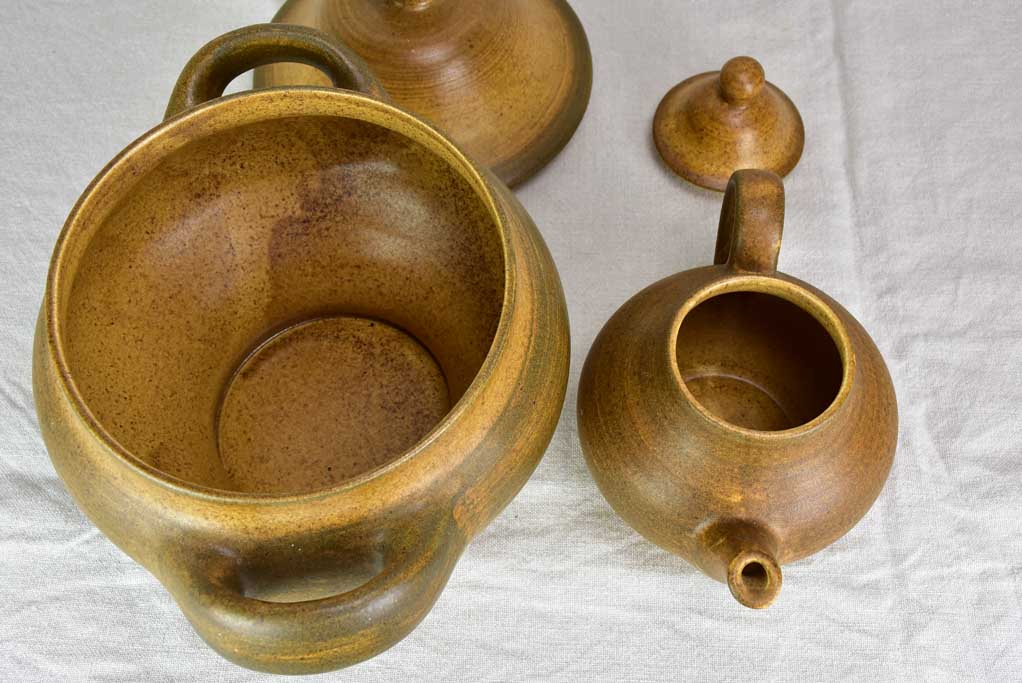 Aesthetic earthenware soup tureen