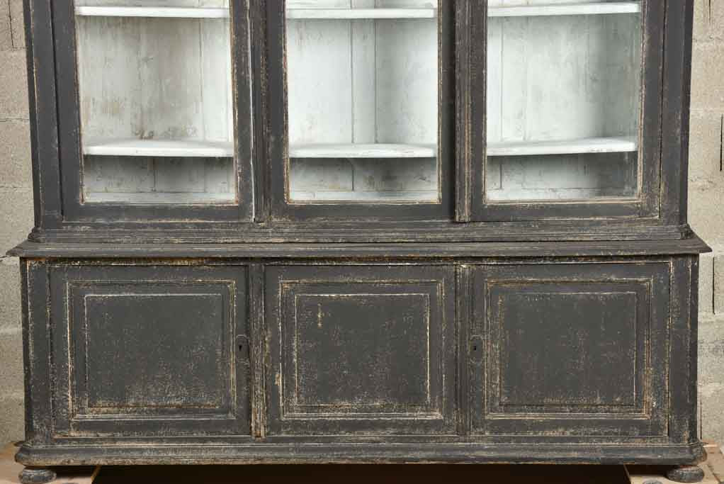 Adjustable shelves antique bookcase
