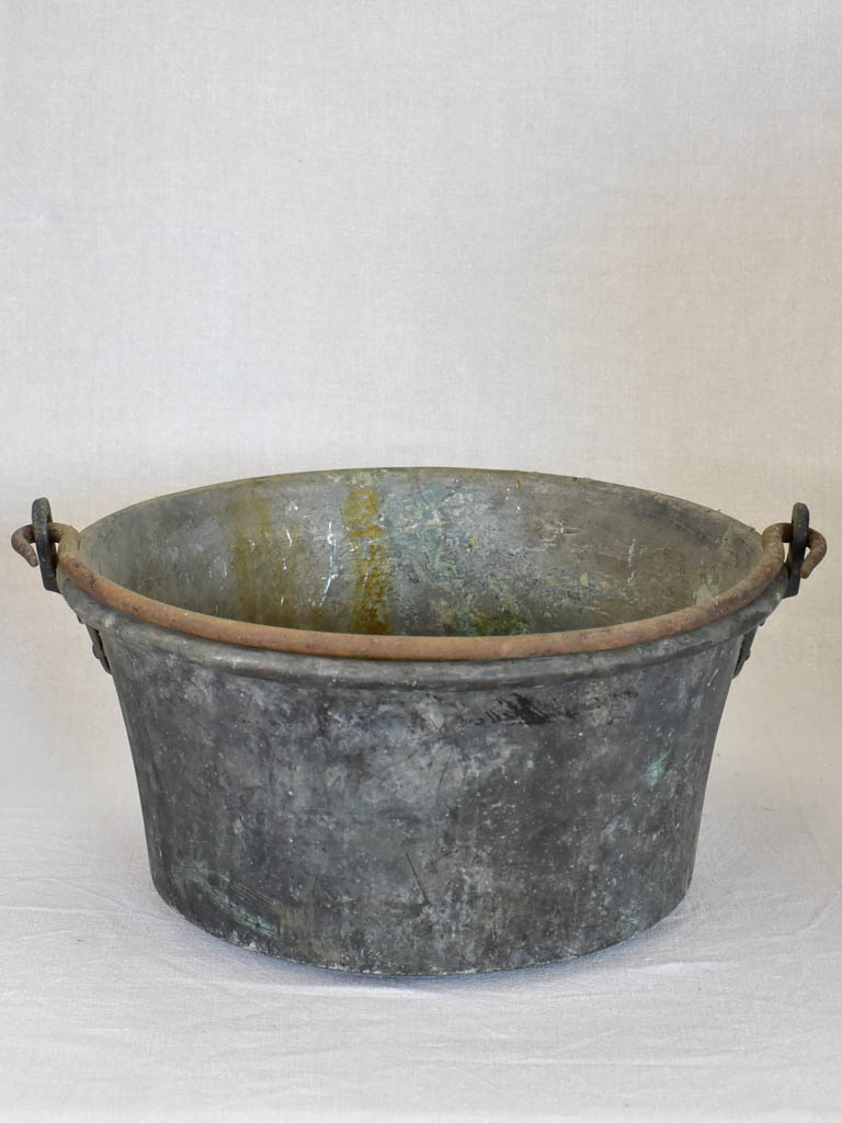 Broad 19th century French winemaker's bucket