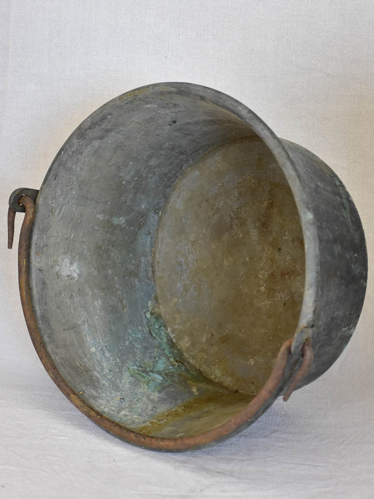 Broad 19th century French winemaker's bucket