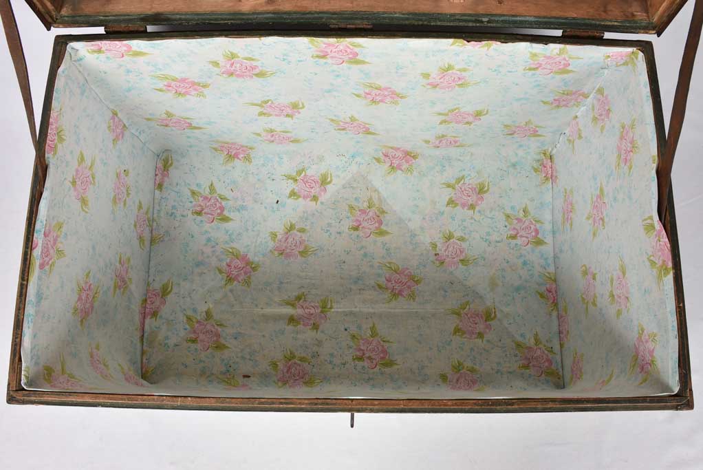 Character-filled Large Delivery Trunk