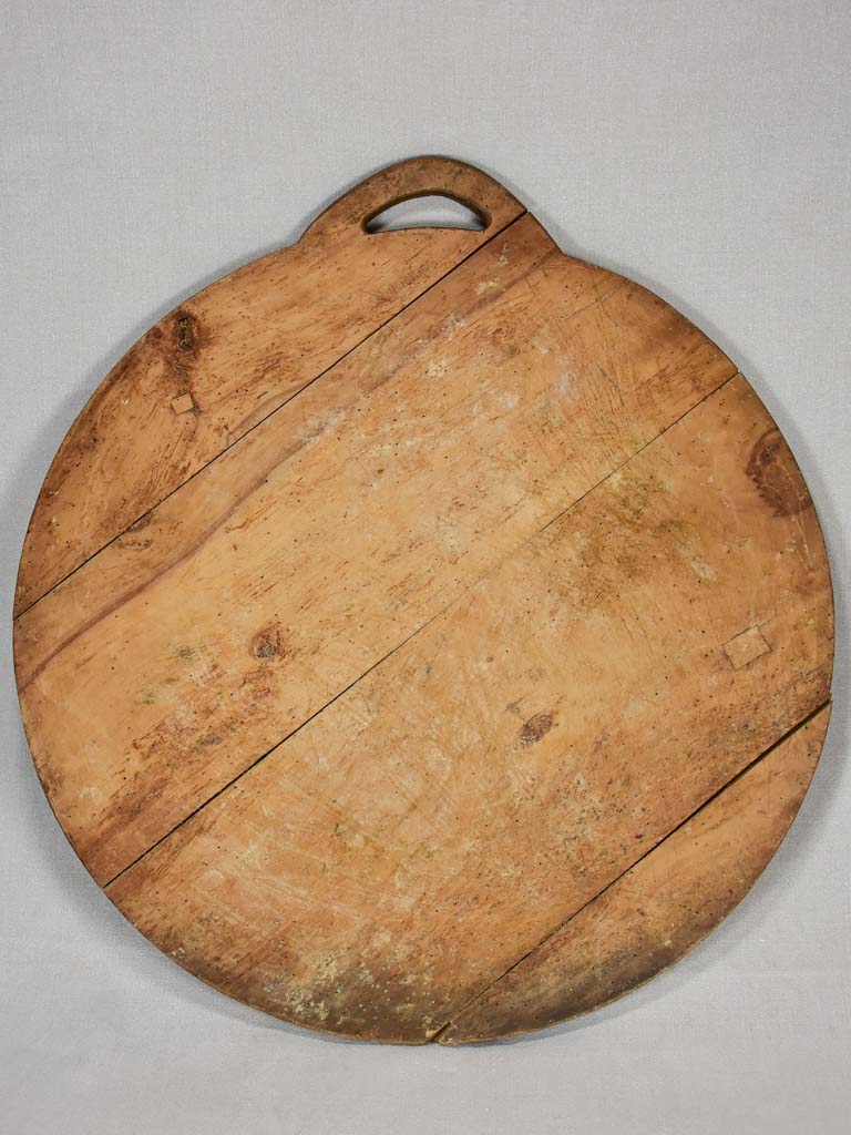 Extra large round cheese board 27¼