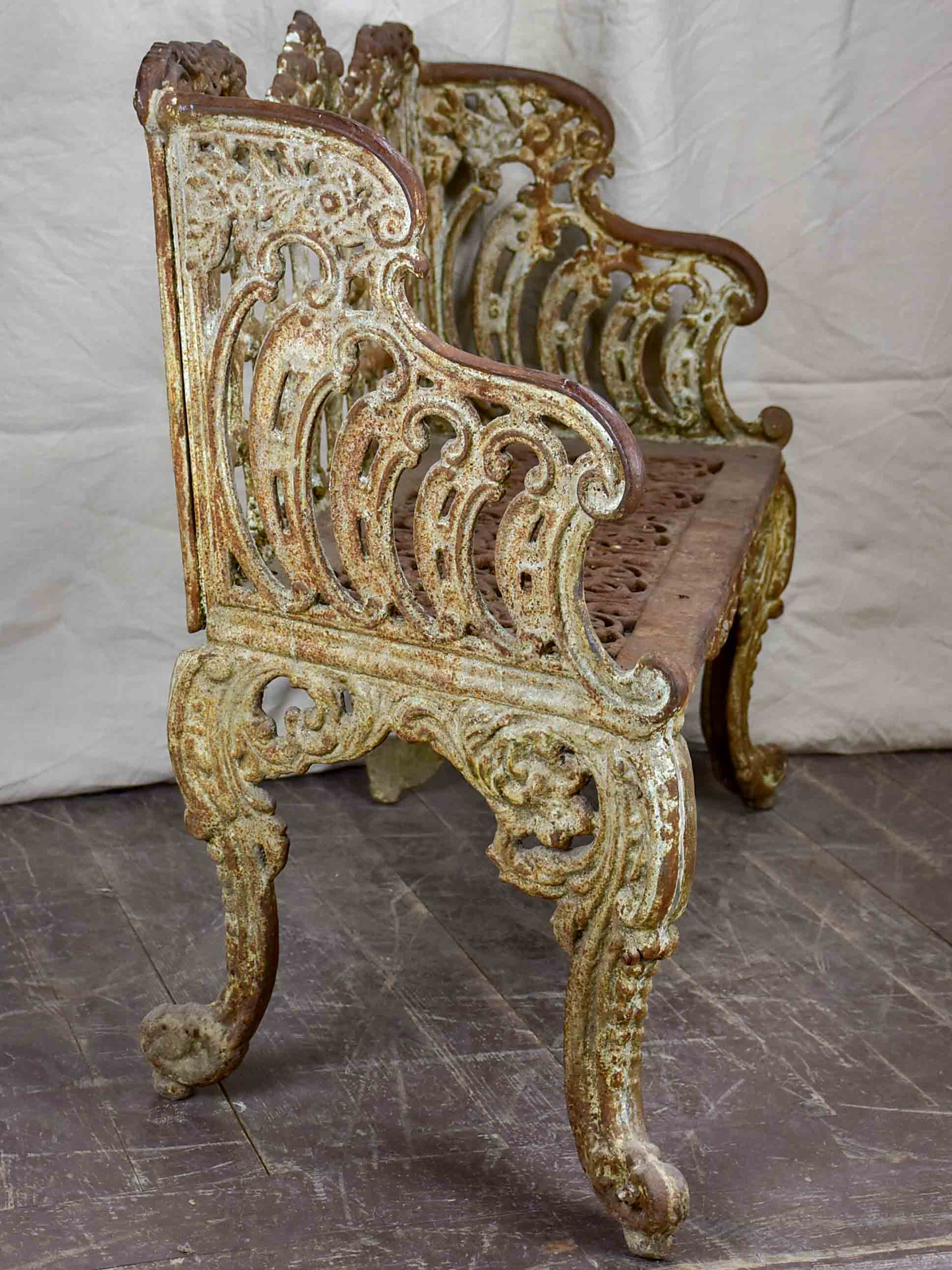 Late 19th Century English garden bench - cast iron