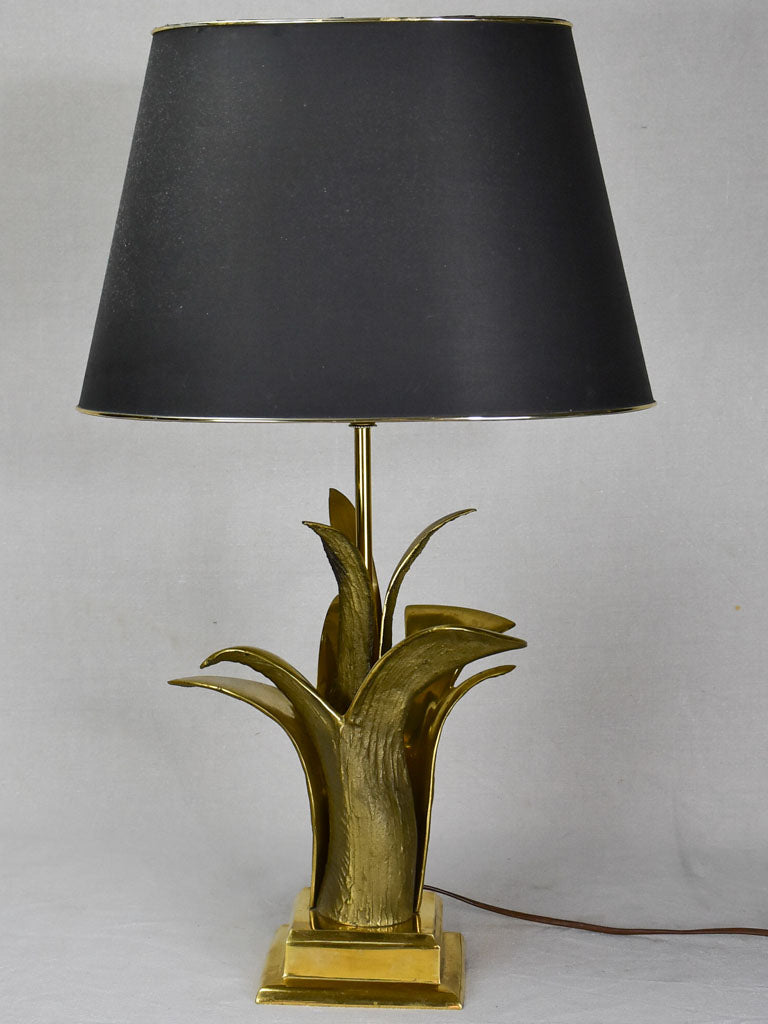 Superb bronze table lamp with gold foliage