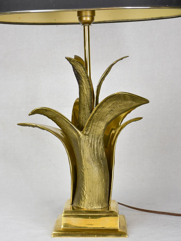 Superb bronze table lamp with gold foliage