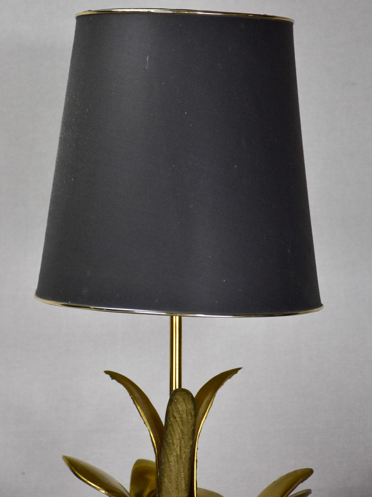 Superb bronze table lamp with gold foliage