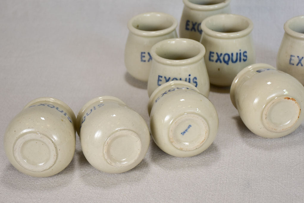 Collection of 15 Exquis yogurt pots 3½"