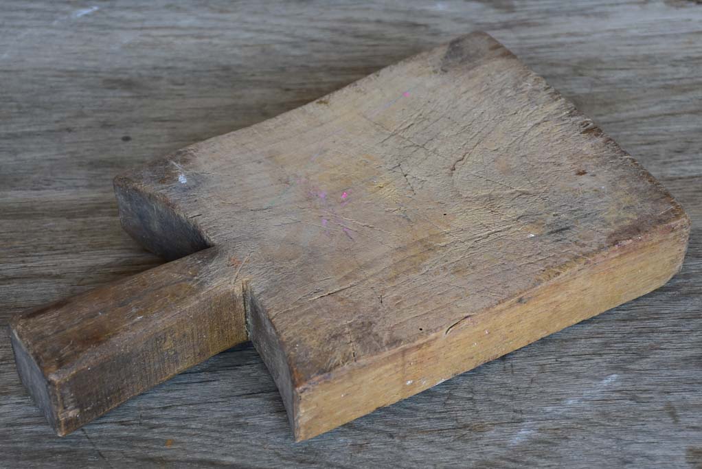 Small chunky antique French cutting board 11¾"