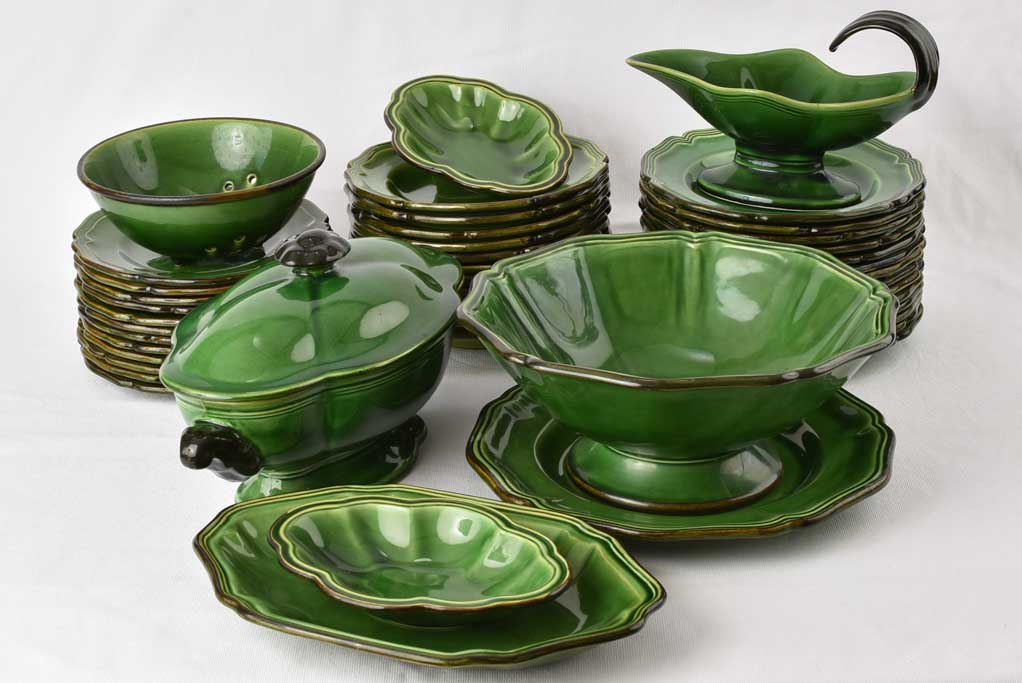 Vintage dinnerware from Dieulefit - green 45 pieces