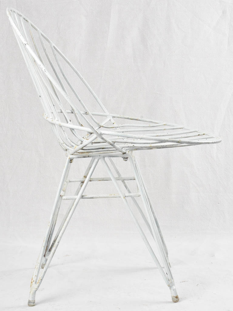 Unique round back square frame chair