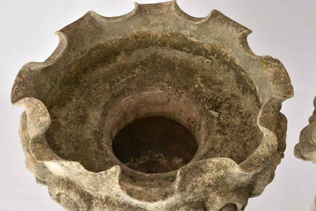 Pair of large garden planters - terracotta 17¾"