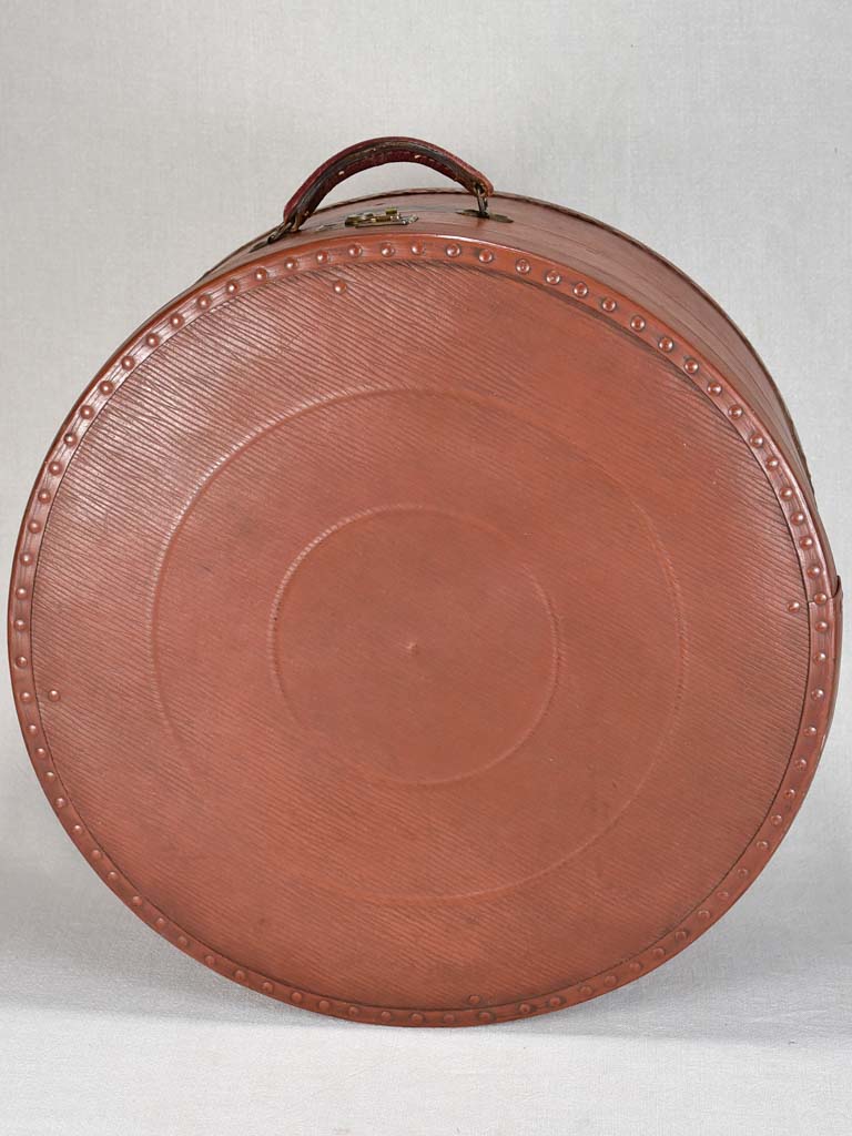 Early 20th-century French hat box 20"
