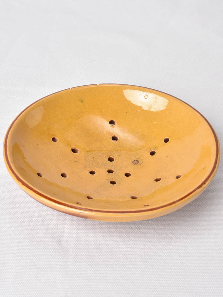 Vintage French 'egoutoire' straining bowl