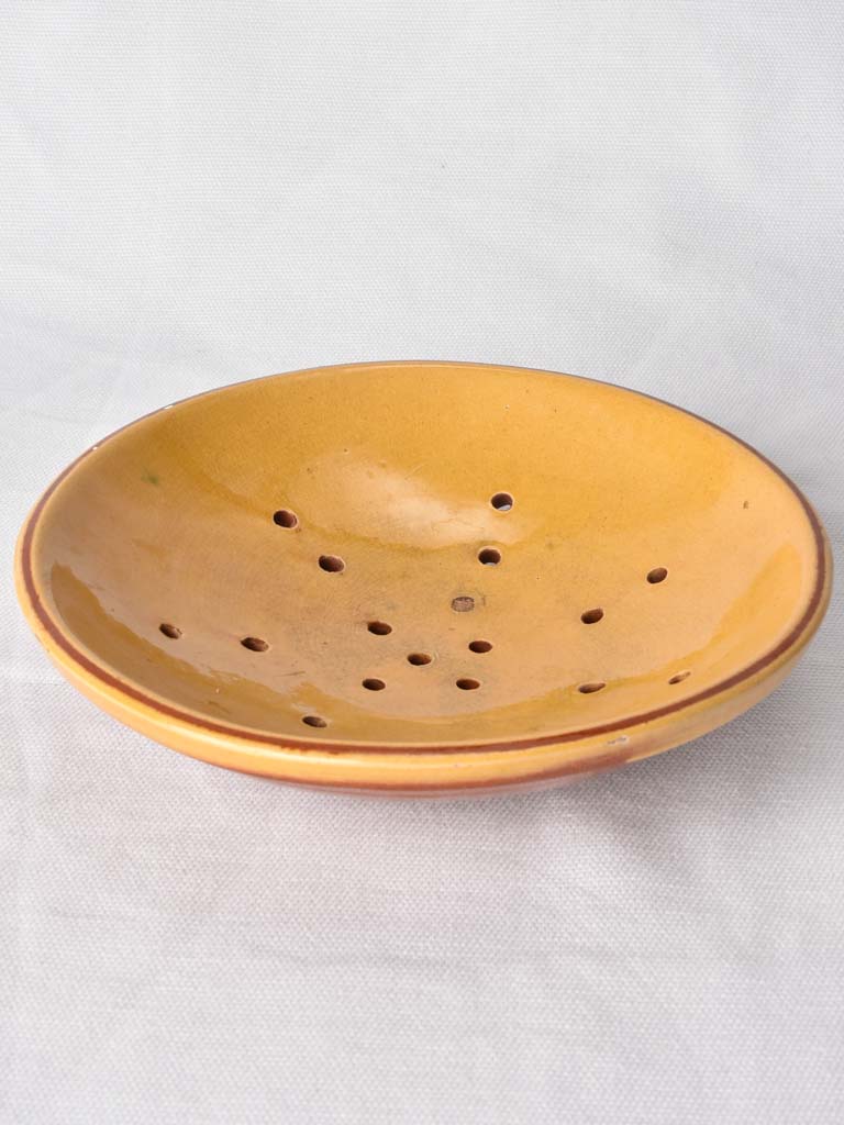 Vintage French 'egoutoire' straining bowl