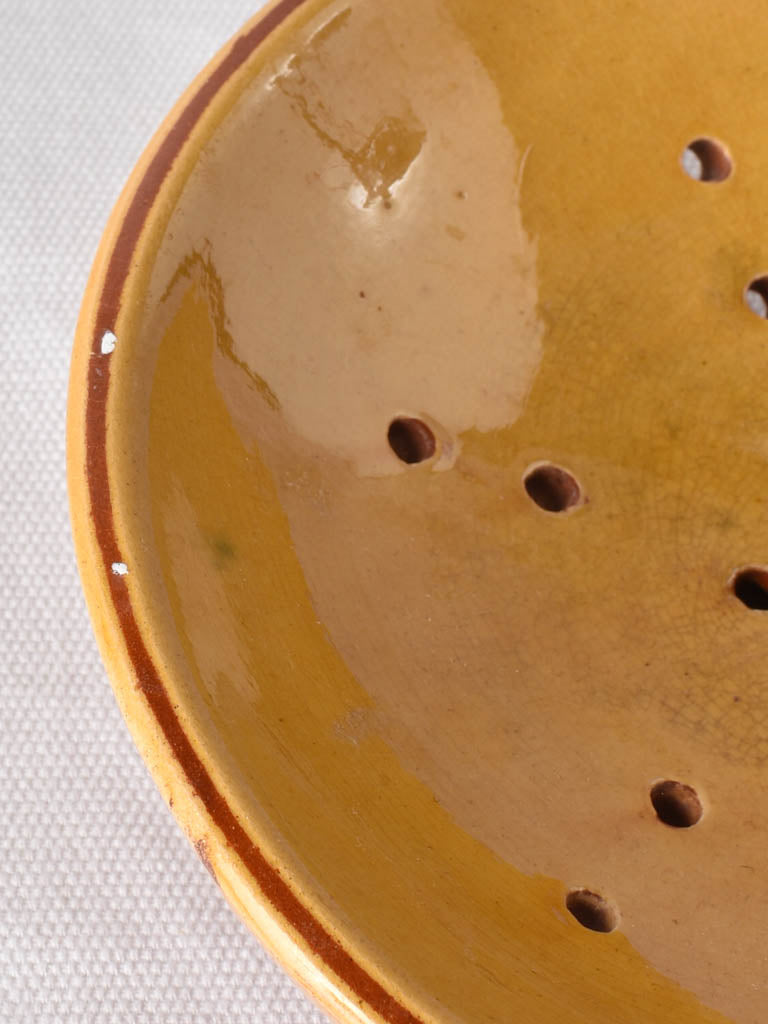 Vintage French 'egoutoire' straining bowl