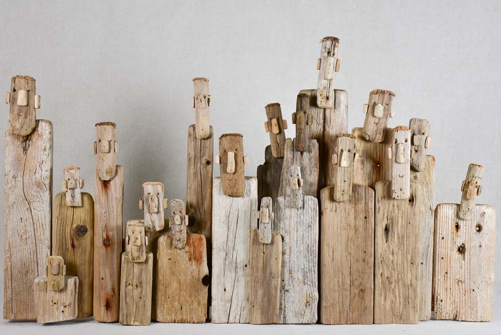 Panoramic sculpture by JP Dreano - 19 characters 28"