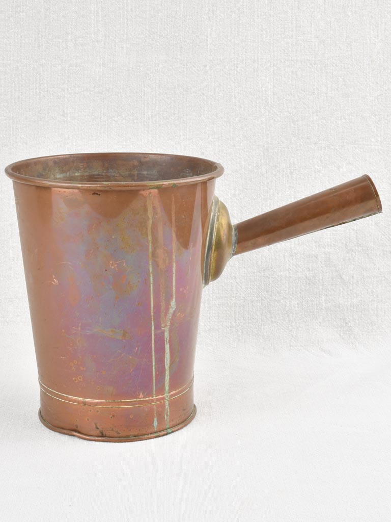 Small copper bucket with handle - 19th century 9½
