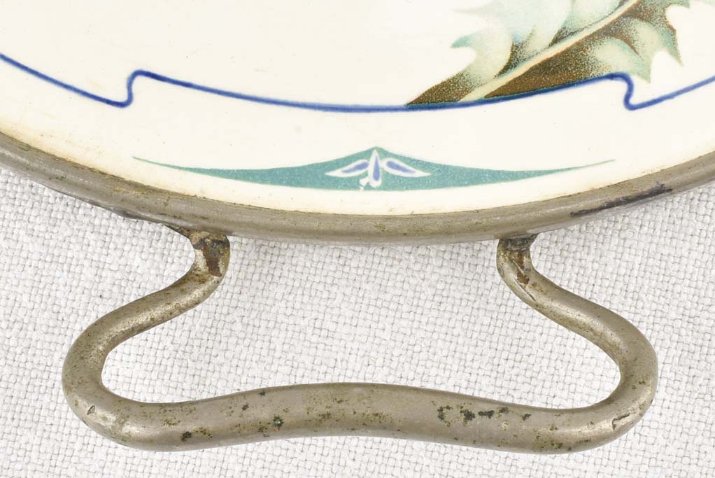 Scotch thistle trivet with feet 10¼"