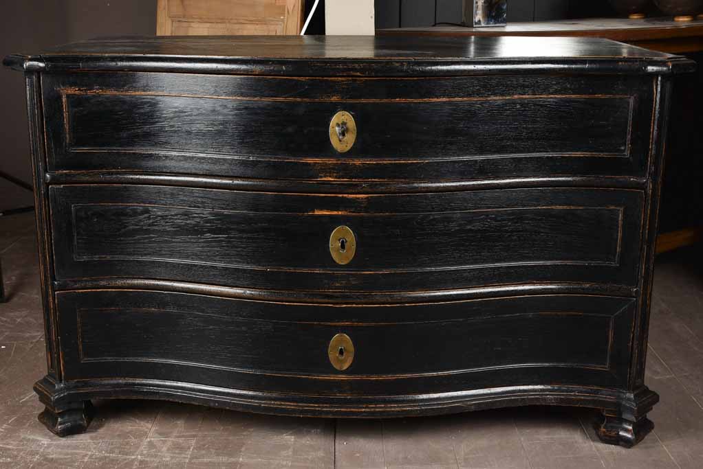 LARGE ITALIAN CHEST OF DRAWERS - COMMODE