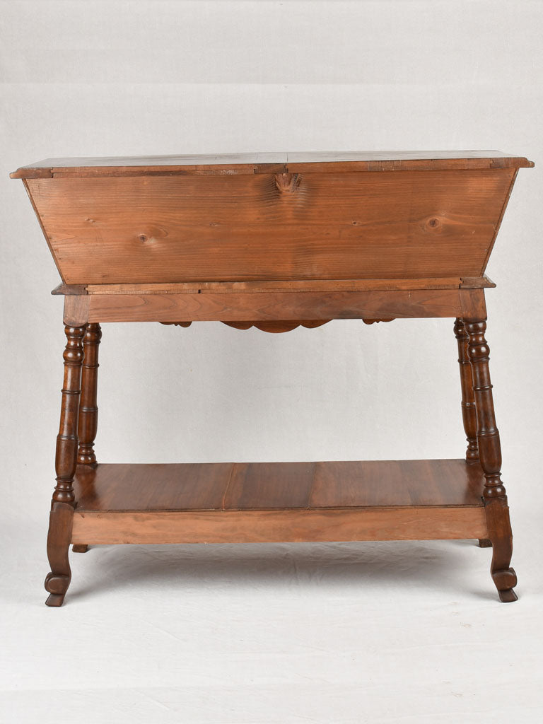 Louis XV style flour 'petrin' table 46¾"