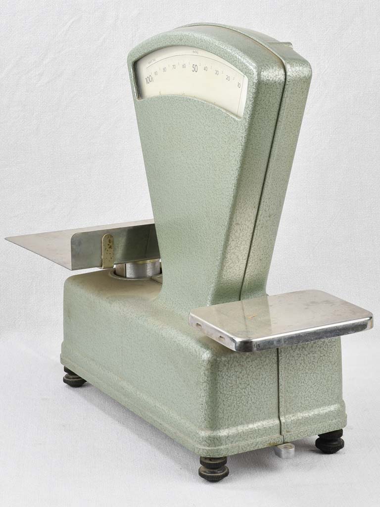 Unpolished Testut kitchen display scales