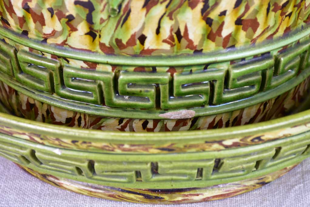 Rare cachepot from Uzes with LM monogram - marbleized green faience
