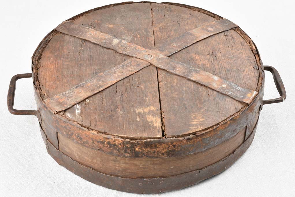 Rustic wooden grain measure - 19th century 19¾"
