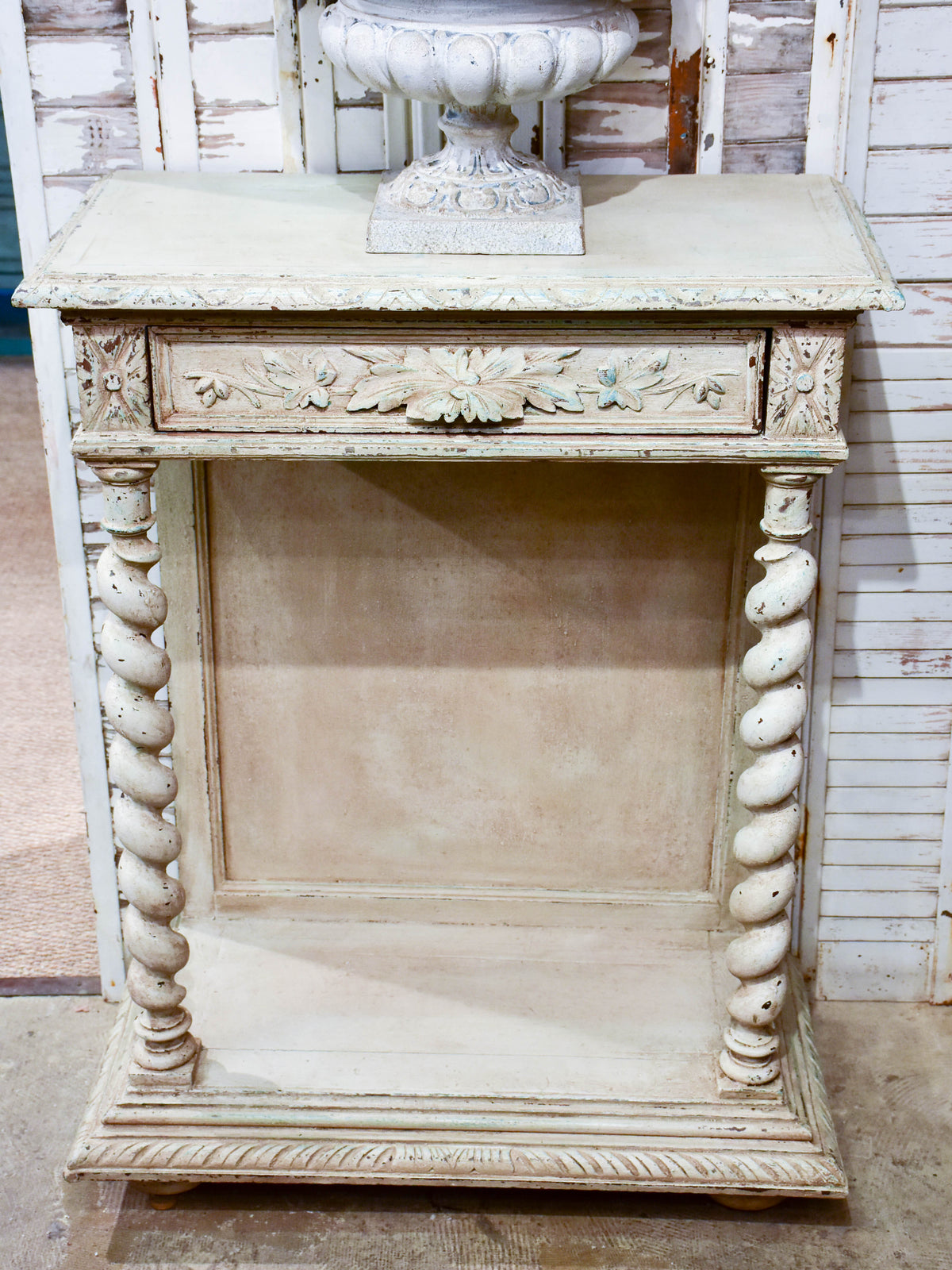 Small French dressoir with beige patina