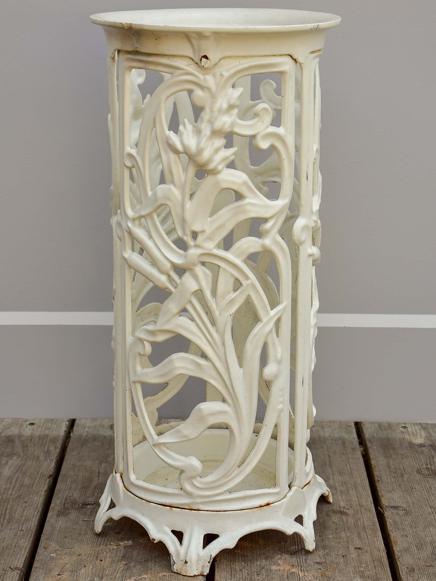 Art Nouveau umbrella stand