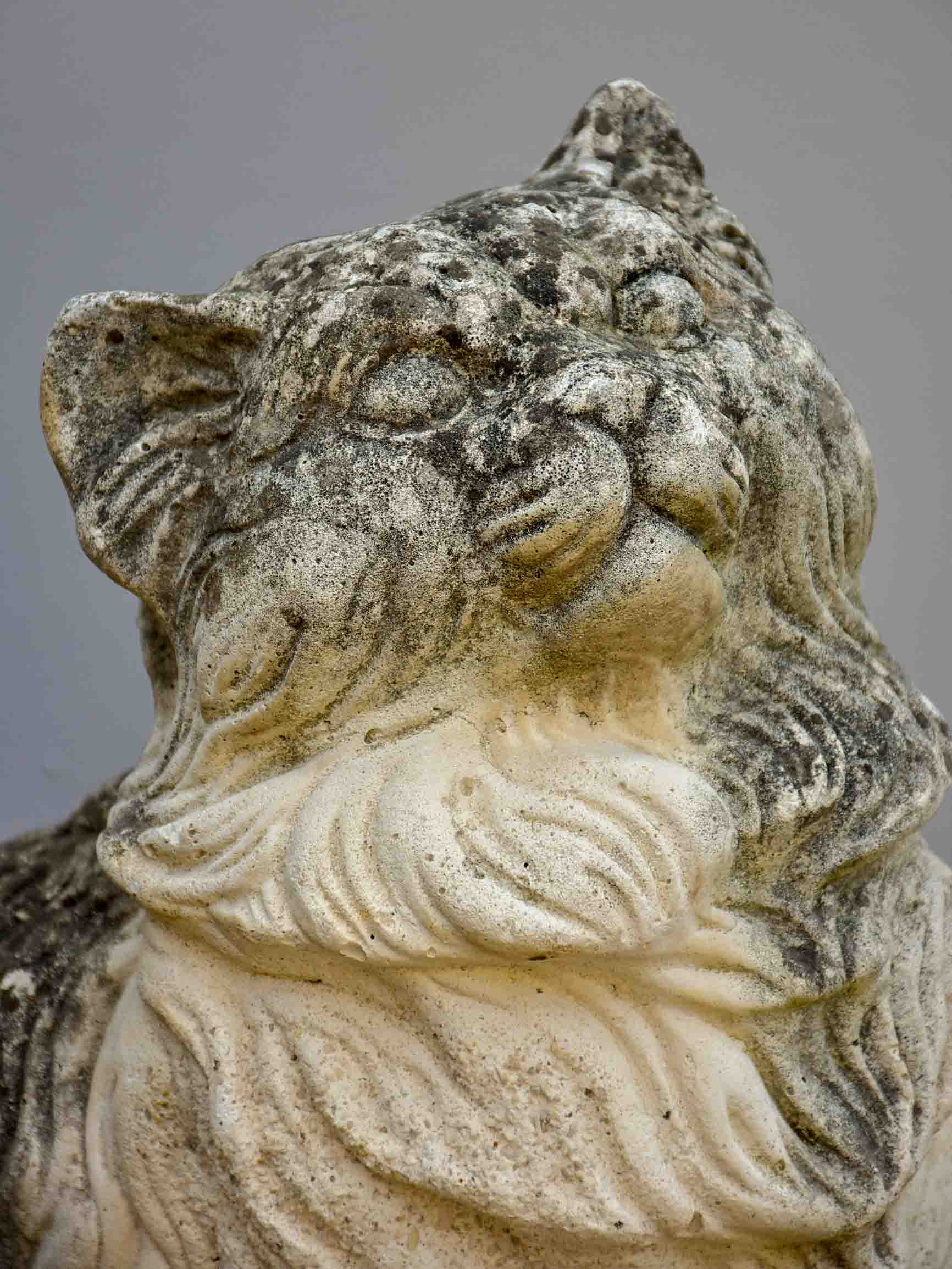 Vintage French garden sculpture - cat