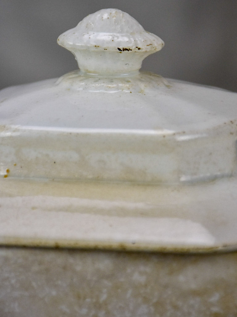 Late 19th Century Creil sugar bowl with lid - French