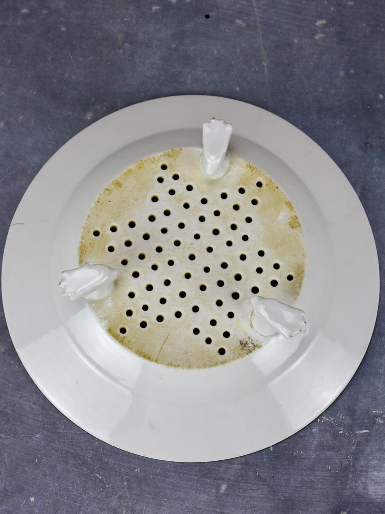 Set of three Directoire fruit strainer plates with claw feet