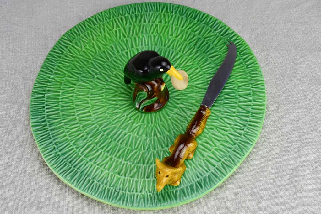 The Fox and the Crow (Le Corbeau et le Renard) cheese platter and knife 11½"