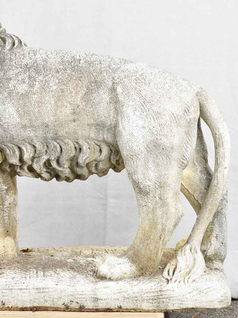 Spectacular pair of lion sculptures - 1940s - Medici Lions 30"