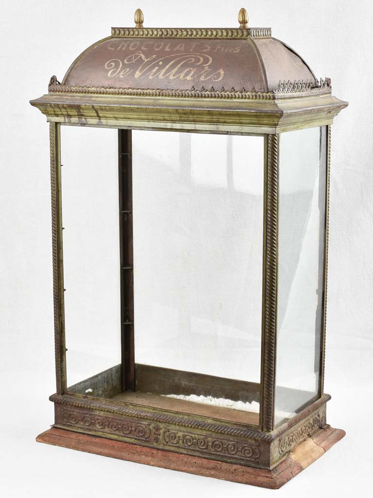 Rustic Chocolate de Villars display case