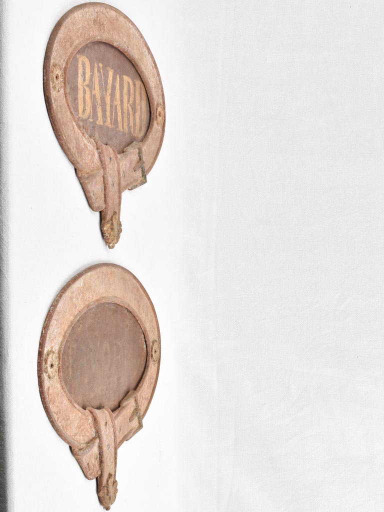 2 horse name plates - Bayard & Favori 21¼"