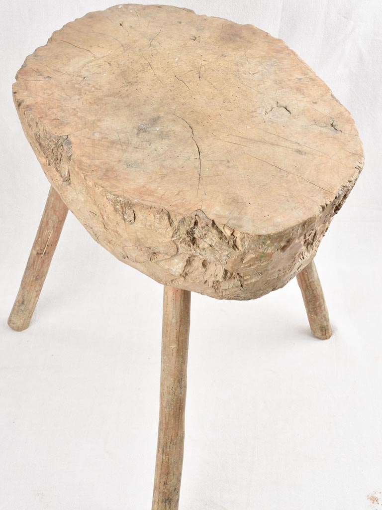 Primitive wooden cutting block - large 26"