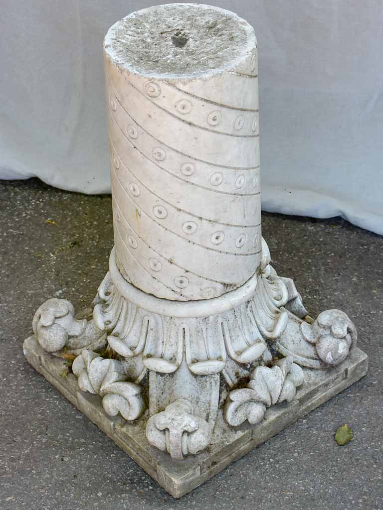 19th Century Carrara marble Corinthian column