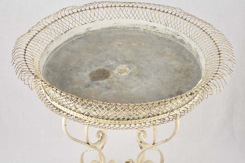 Plant stand/Jardiniere, 19th-century, 30" x 33"